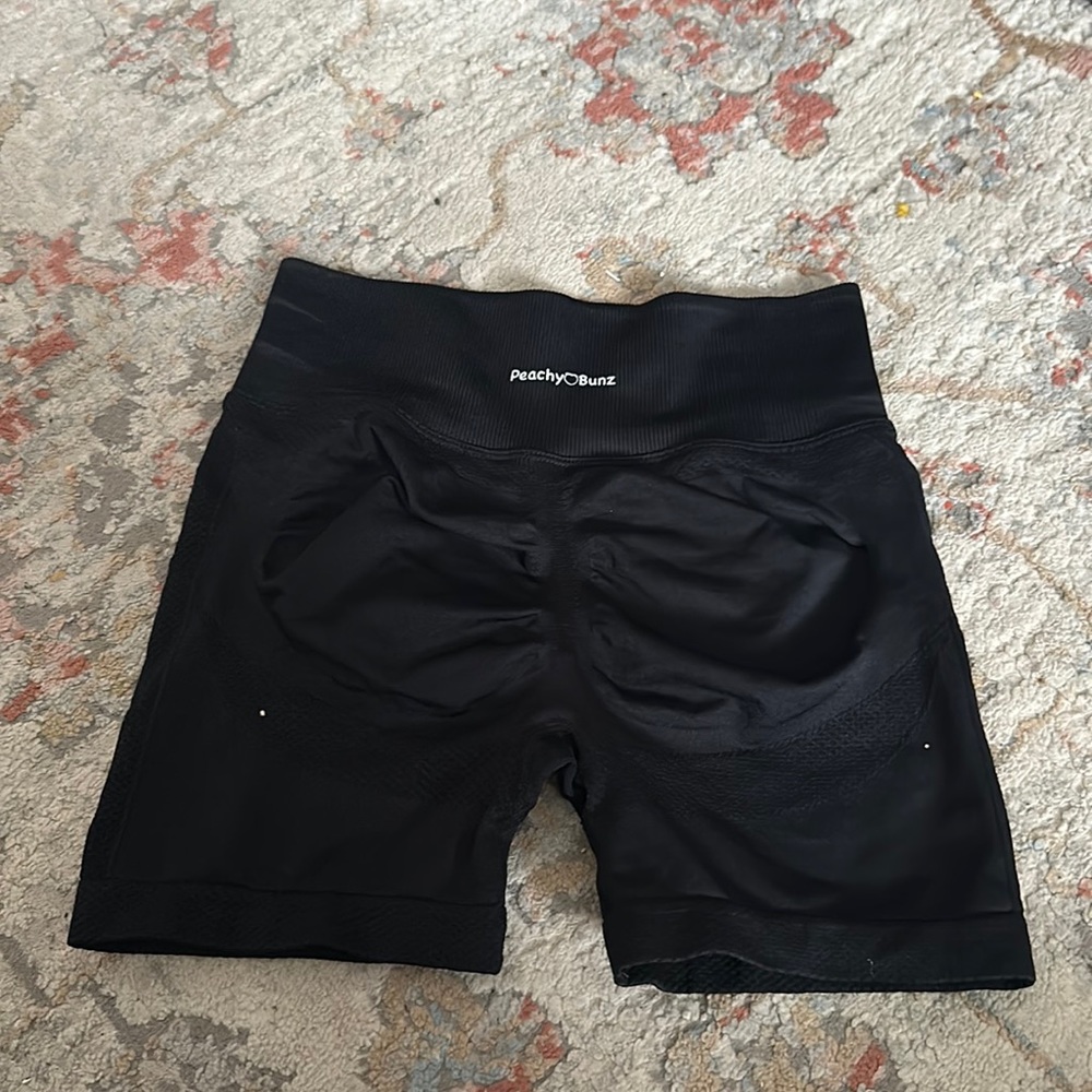Butt scrunch shorts